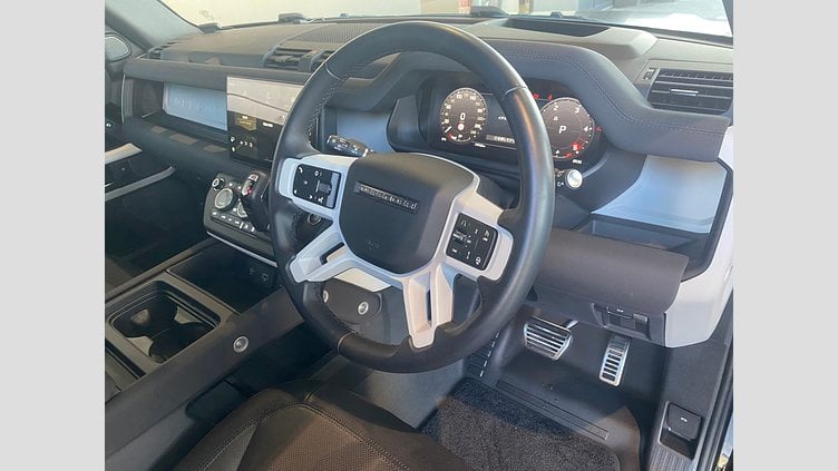 2023 認定中古車 Land Rover Defender 110 Santorini Black オートマチック イースナーエディション