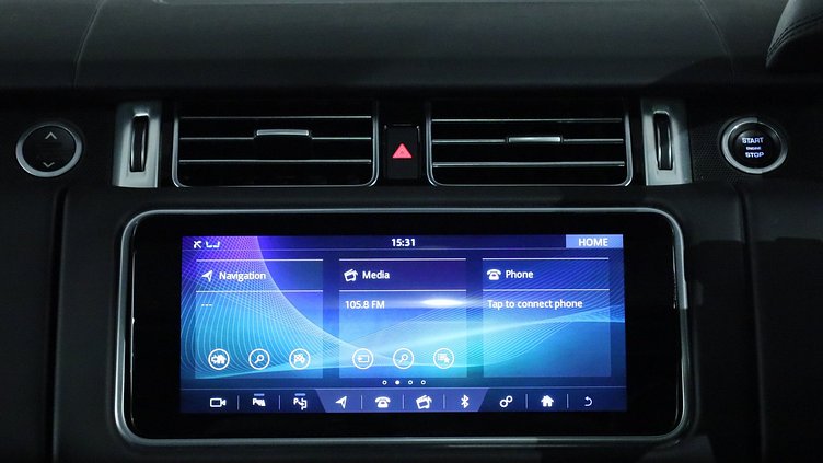 2021 Approved Land Rover Range Rover Fuji White P525 Vogue SE