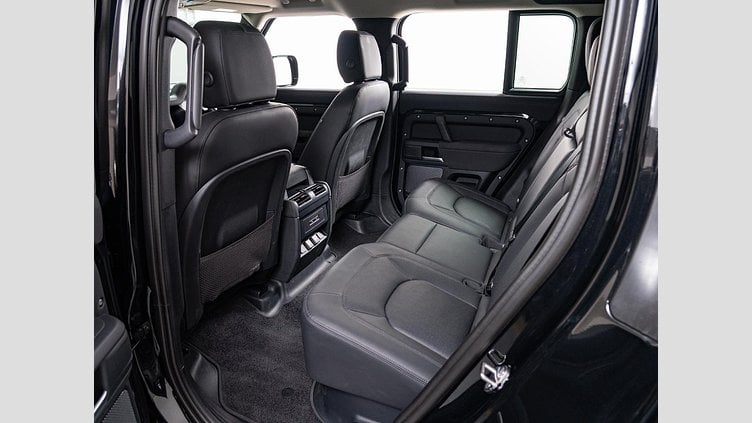 2023 認定中古車 Land Rover Defender 110 Santorini Black 3L ディーゼルエンジン １１０Ｓ Ｄ３００