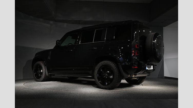 2025 Ny Land Rover Defender 110 Santorini Black AWD 110 P300e X-Dynamic SE