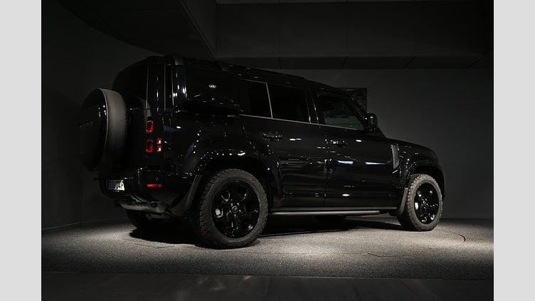 2025 Ny Land Rover Defender 110 Santorini Black AWD 110 P300e X-Dynamic SE