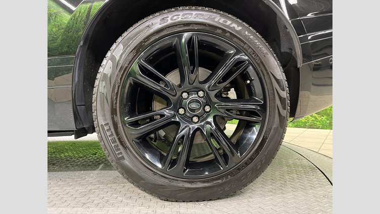 2018 認定中古車 Land Rover Range Rover Velar Santorini Black 4WD R-Dynamic SE