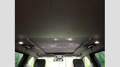 Range Rover Velar 63