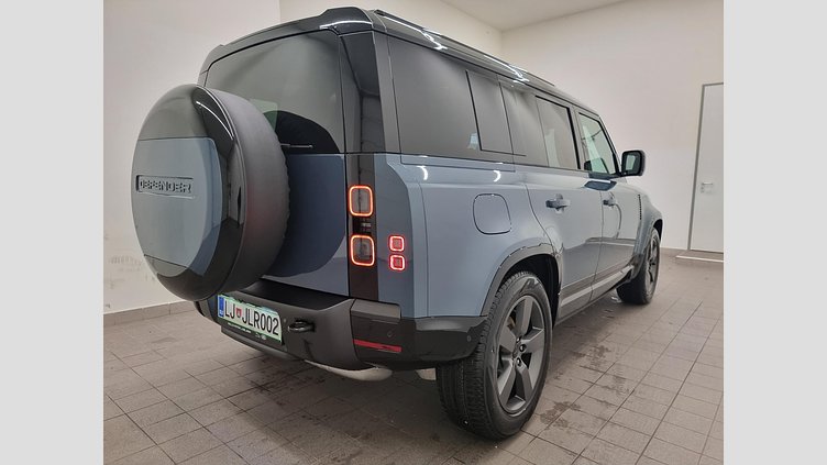 2025 Rabljena vozila Land Rover Defender 110 Tasman Blue D250 AWD AUTOMATIC MHEV X-DYNAMIC HSE 