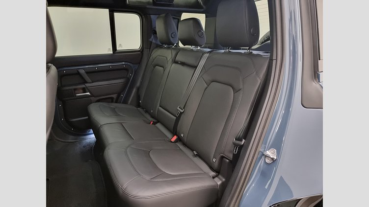 2025 Rabljena vozila Land Rover Defender 110 Tasman Blue D250 AWD AUTOMATIC MHEV X-DYNAMIC HSE 