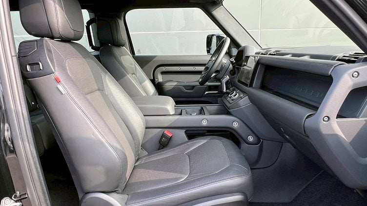 2024 認證中古車 Land Rover Defender 90 聖托里尼黑　Santorini Black D300 X-DYNAMIC HSE