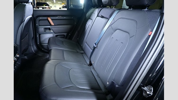 2022 認定中古車 Land Rover Defender 110 Santorini Black D300 X