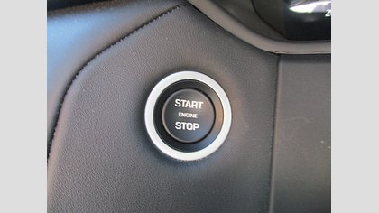 Range Rover Velar 16