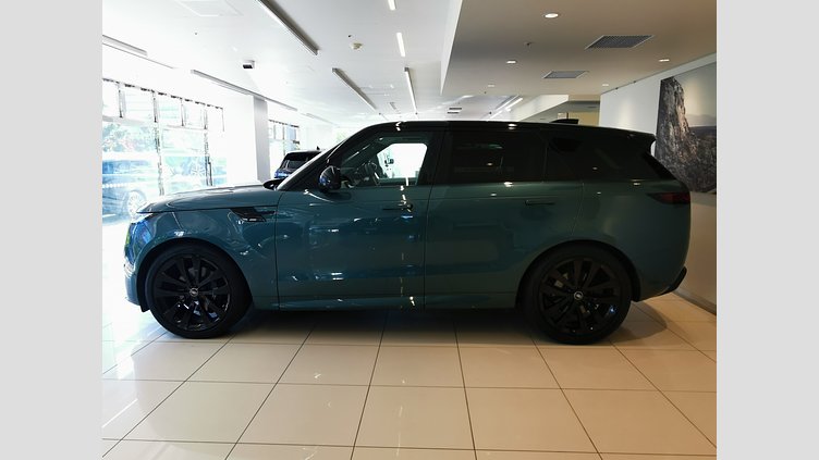 2023 認定中古車 Land Rover Range Rover Sport Giola Green 3.0L　ターボ ファーストエディション　P400