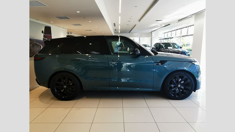 2023 認定中古車 Land Rover Range Rover Sport Giola Green 3.0L　ターボ ファーストエディション　P400