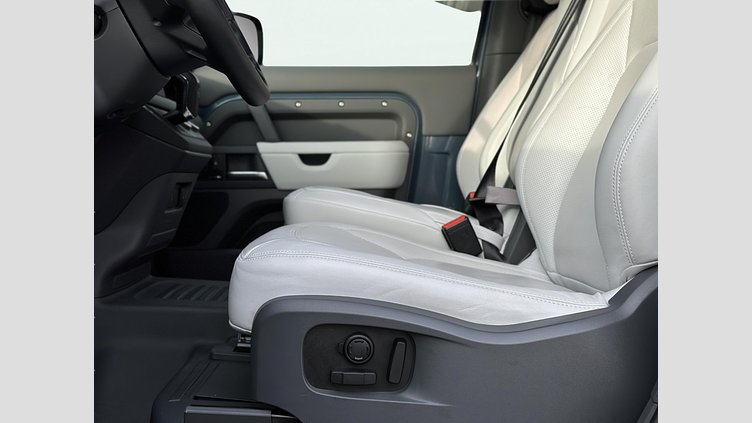 2024 APPROVED Land Rover Defender 90 Tasman Blue D250 Diesel Mild Hybrid X-Dynamic HSE