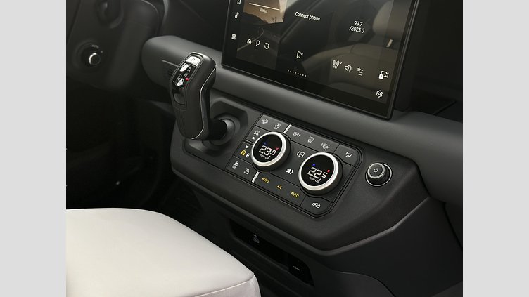 2024 APPROVED Land Rover Defender 90 Tasman Blue D250 Diesel Mild Hybrid X-Dynamic HSE