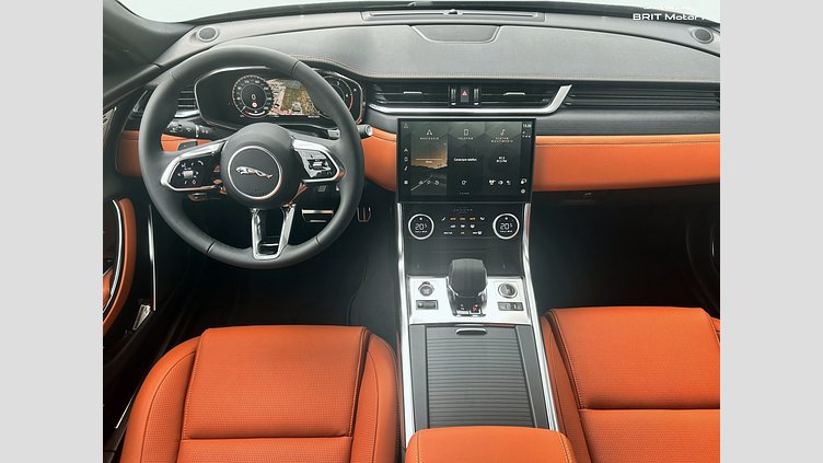 2024 Approved Jaguar XF British Racing Green 2.0D I4 	204 CP
 R-Dynamic SE