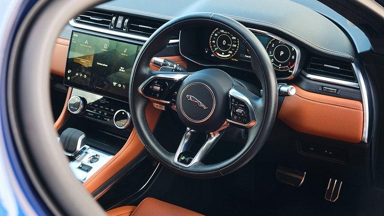 2022 Approved Jaguar F-Pace Bluefire P400 R-Dynamic HSE