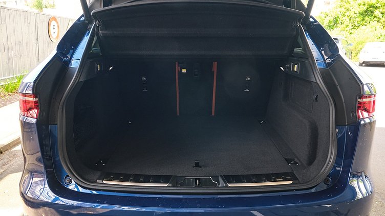 2022 Approved Jaguar F-Pace Bluefire P400 R-Dynamic HSE