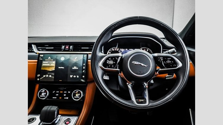 2022 Approved Jaguar F-Pace Santorini Black AWD 2.0D SE R-Dynamic (D200)