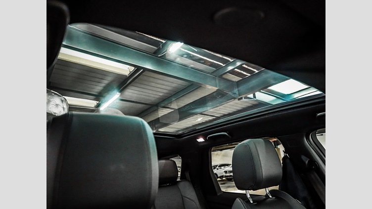 2025 Approved Land Rover Discovery Sport Fuji White AWD 2.0D SE R-Dynamic (D200)