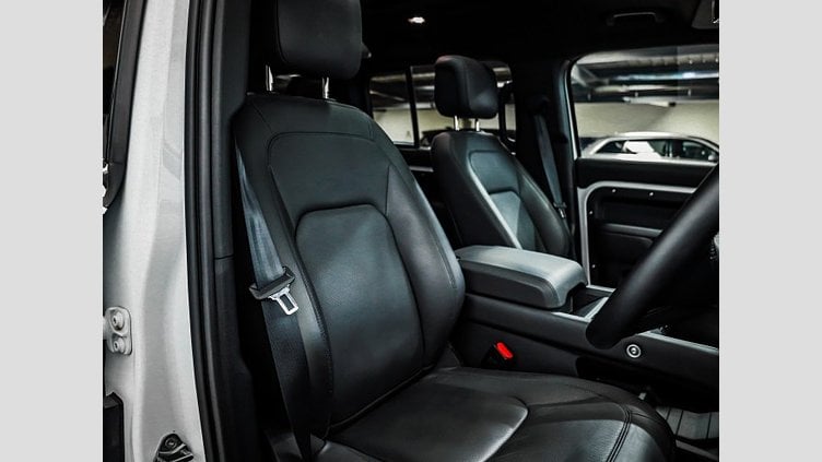 2024 Approved Land Rover Defender 110 Fuji White 4x4 110 D350 HSE X-Dynamic