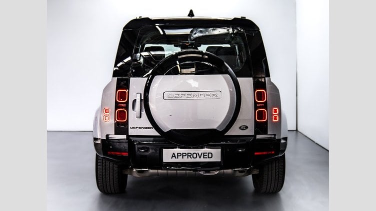 2024 Approved Land Rover Defender 110 Hakuba Silver 4x4 110 D300 SE X-Dynamic (221KW)
