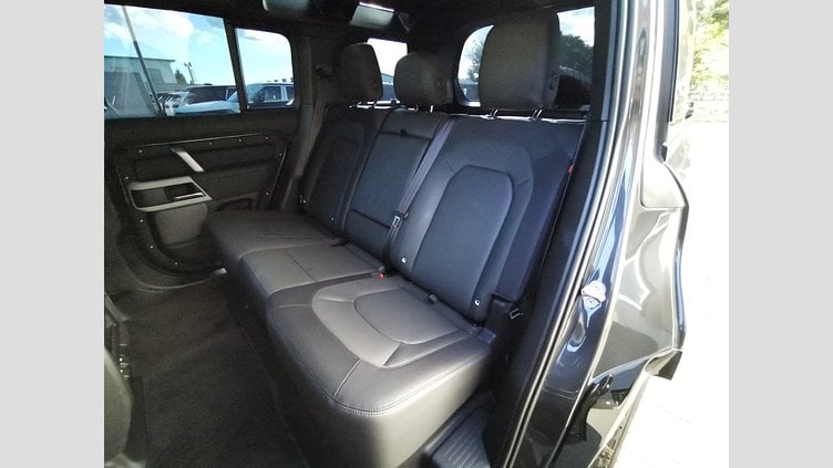 2023 認定中古車 Land Rover Defender 110 カルパチアングレイ D300 AWD（AT） X-DYNAMIC HSE