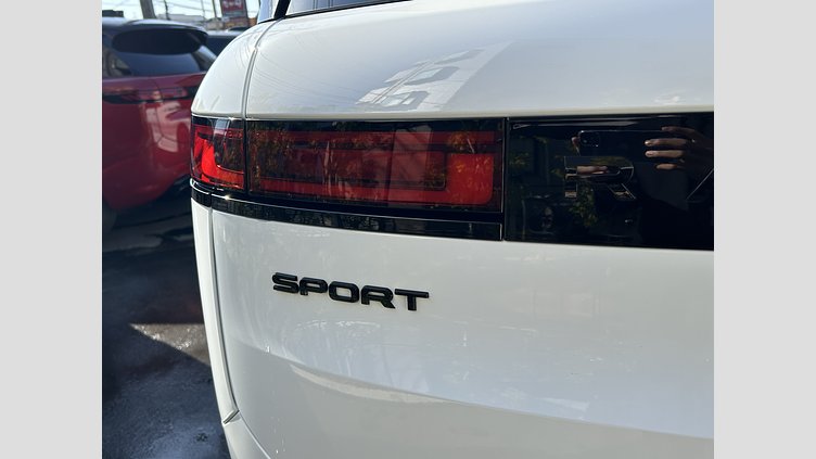 2025 認定中古車 Land Rover Range Rover Sport フジホワイト D300マイルドハイブリッド スタンダードホイールベース Dynamic SE