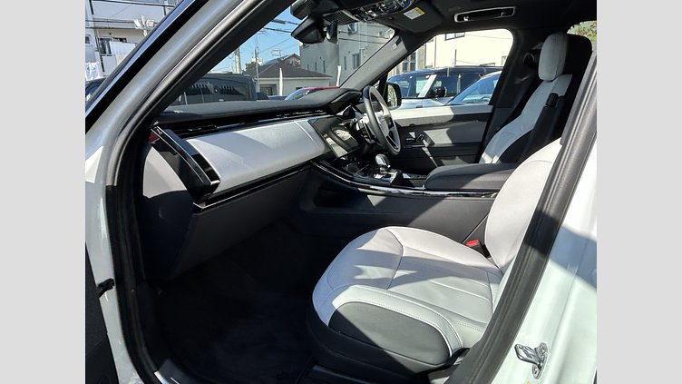 2025 認定中古車 Land Rover Range Rover Sport フジホワイト D300マイルドハイブリッド スタンダードホイールベース Dynamic SE