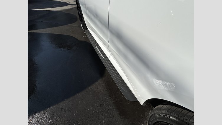 2025 認定中古車 Land Rover Range Rover Sport フジホワイト D300マイルドハイブリッド スタンダードホイールベース Dynamic SE