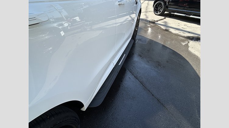 2025 認定中古車 Land Rover Range Rover Sport フジホワイト D300マイルドハイブリッド スタンダードホイールベース Dynamic SE