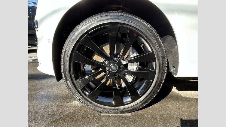 2025 認定中古車 Land Rover Range Rover Sport フジホワイト D300マイルドハイブリッド スタンダードホイールベース Dynamic SE