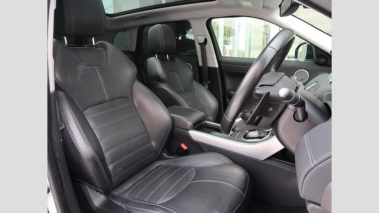 2015 認定中古車 Land Rover Range Rover Evoque Yulong White 2.0 litre Si4 Petrol ＨＳＥダイナミック