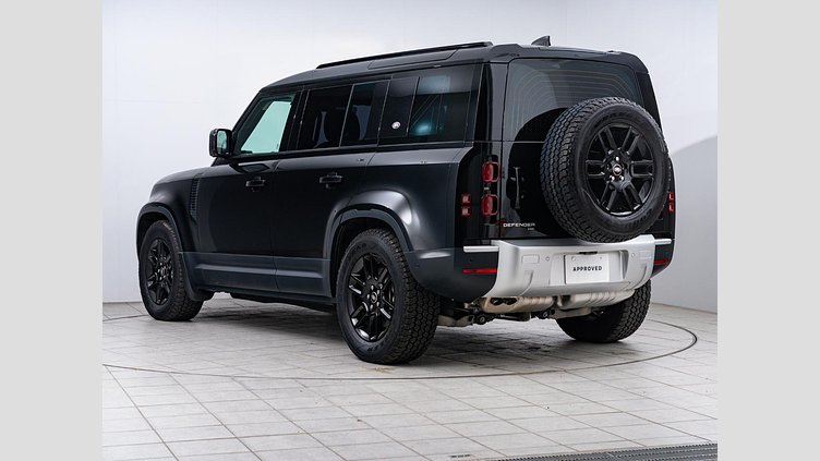 2023 認定中古車 Land Rover Defender 110 サントリーニブラック D300 AWD（AT） S