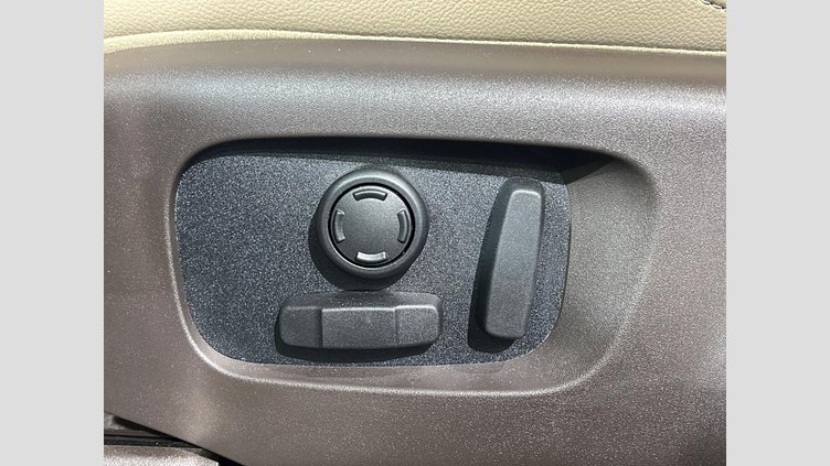 2020 認定中古車 Land Rover Range Rover Sport Fuji White ４WD SE