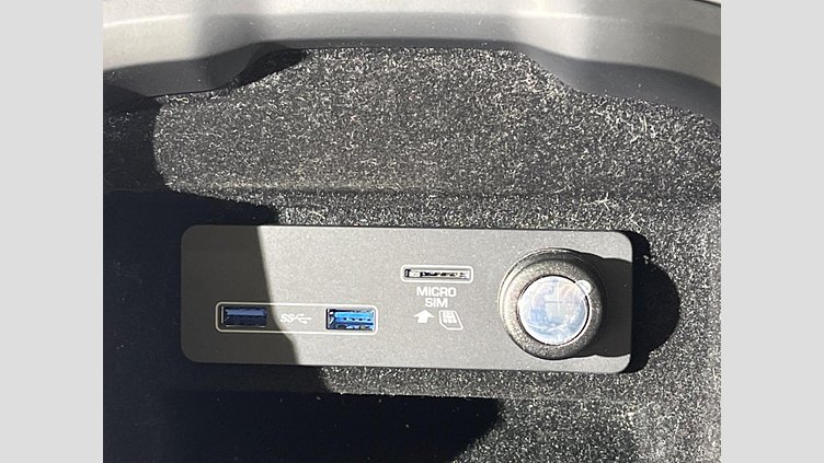 2020 認定中古車 Land Rover Range Rover Sport Fuji White ４WD SE