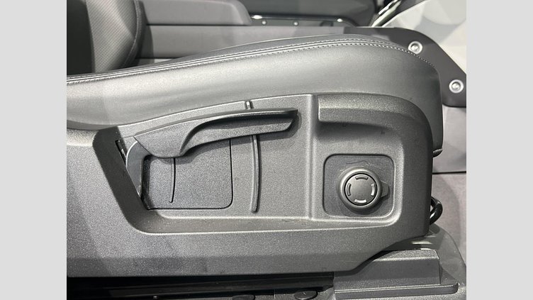 2023 認定中古車 Land Rover Defender 110 Carpathian Grey 4WD S