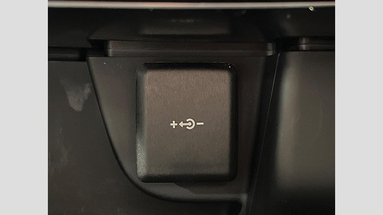 2023 認定中古車 Jaguar E-Pace Santorini Black 4WD R-DYNAMIC HSE