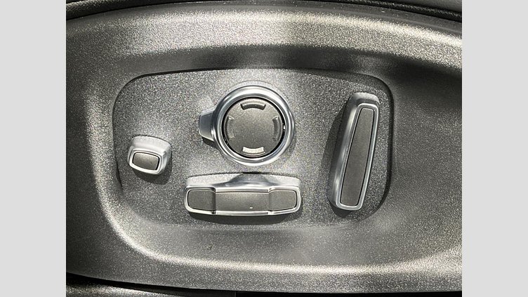 2023 認定中古車 Jaguar E-Pace Santorini Black 4WD R-DYNAMIC HSE