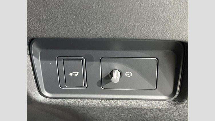 2023 認定中古車 Jaguar E-Pace Santorini Black 4WD R-DYNAMIC HSE