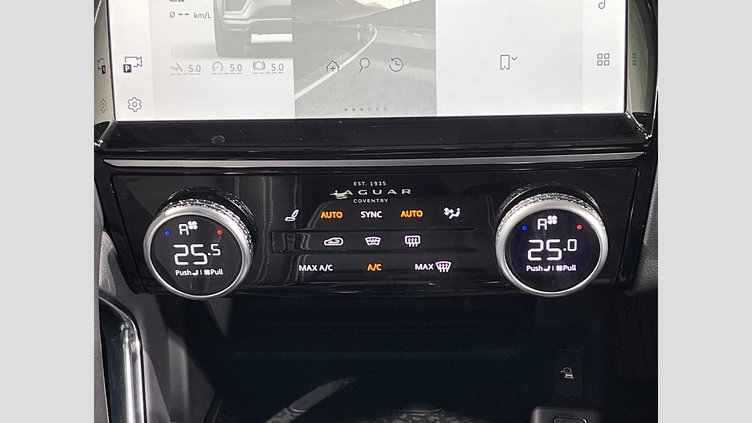 2023 認定中古車 Jaguar E-Pace Santorini Black 4WD R-DYNAMIC HSE