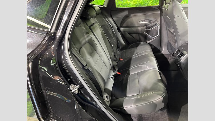 2023 認定中古車 Jaguar E-Pace Santorini Black 4WD R-DYNAMIC HSE