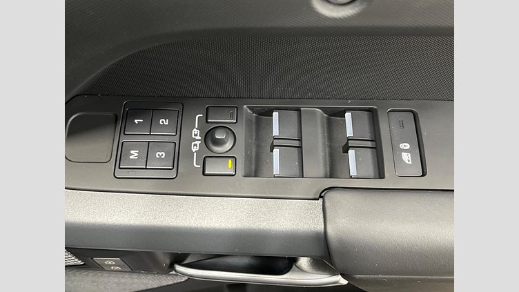 2024 認定中古車 Land Rover Defender 110 Carpathian Grey ４WD XーダイナミックHSE