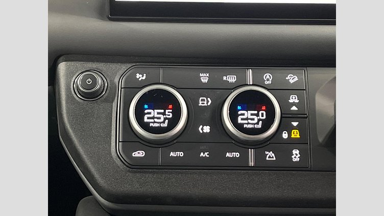 2024 認定中古車 Land Rover Defender 110 Carpathian Grey ４WD XーダイナミックHSE