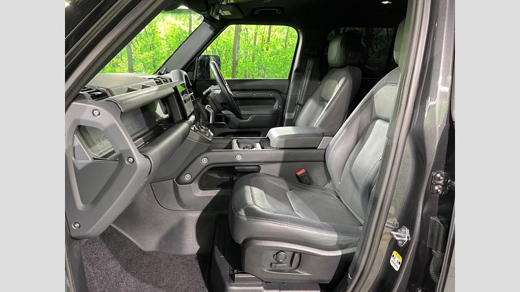 2024 認定中古車 Land Rover Defender 110 Carpathian Grey ４WD XーダイナミックHSE