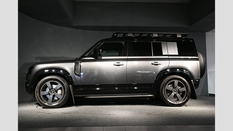 2025 Ny Land Rover Defender 110 Carpathian Grey AWD D300 X-Dynamic SE