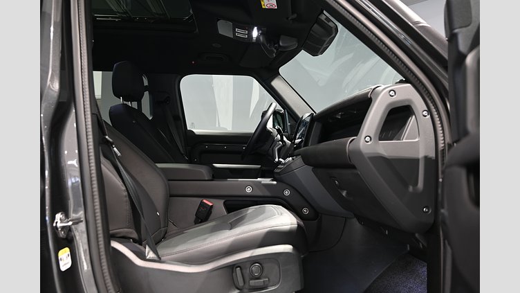 2025 Ny Land Rover Defender 110 Carpathian Grey AWD D300 X-Dynamic SE