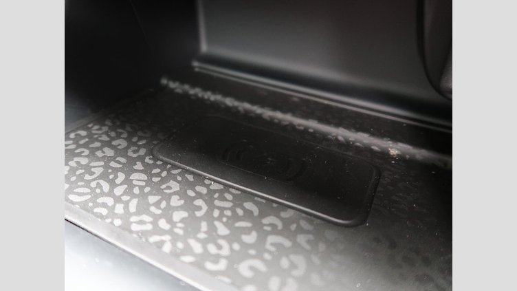 2023 認定中古車 Jaguar E-Pace サントリーニブラック P250 AWD（オートマチック） R-DYNAMIC SE