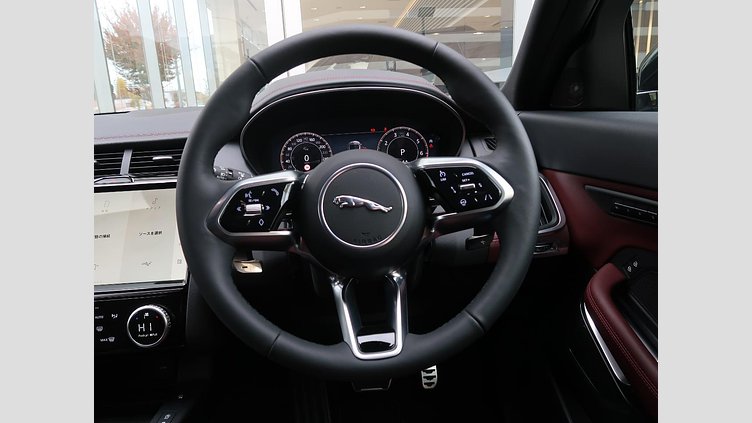 2023 認定中古車 Jaguar E-Pace サントリーニブラック P250 AWD（オートマチック） R-DYNAMIC SE