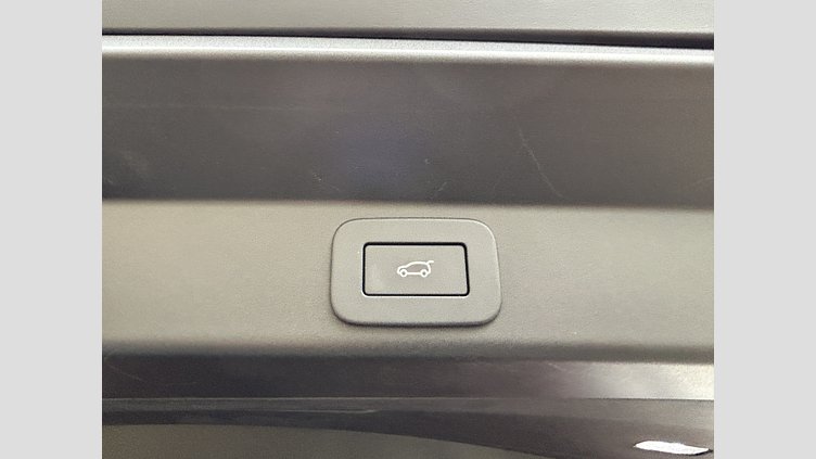 2024 認定中古車 Land Rover Range Rover Sport フィレンツェレッド D300マイルドハイブリッド スタンダードホイールベース S