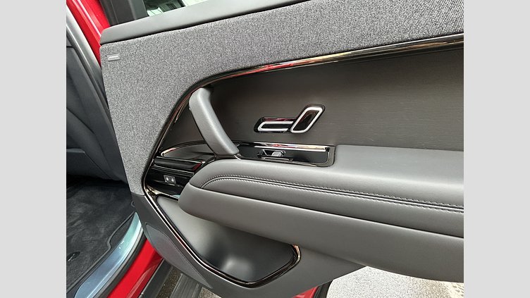 2024 認定中古車 Land Rover Range Rover Sport フィレンツェレッド D300マイルドハイブリッド スタンダードホイールベース S