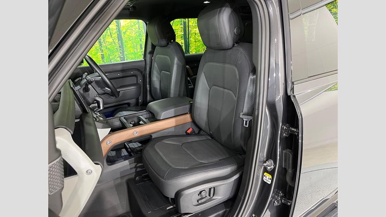 2022 認定中古車 Land Rover Defender 110 カルパチアングレイ D300 AWD（AT） X-DYNAMIC HSE
