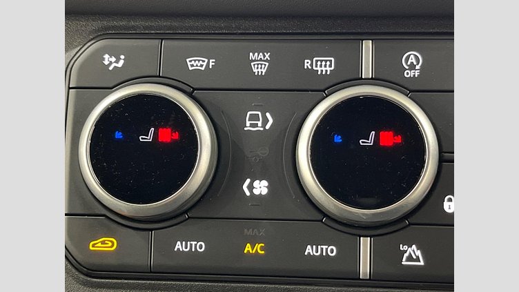 2022 認定中古車 Land Rover Defender 110 カルパチアングレイ D300 AWD（AT） X-DYNAMIC HSE